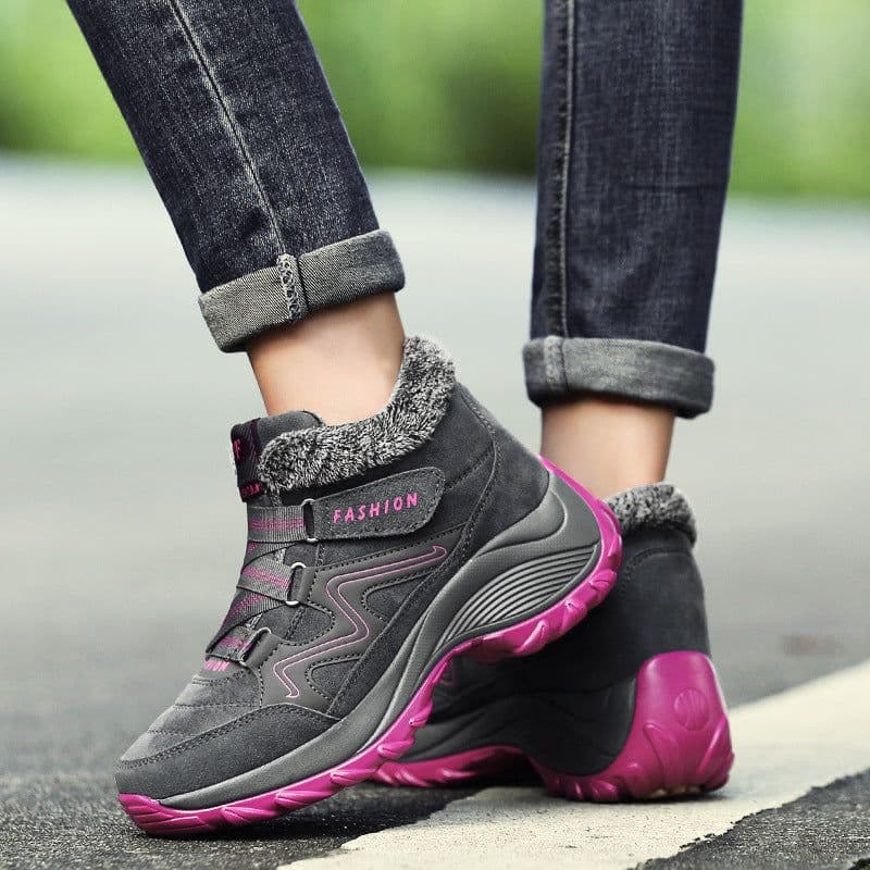 image-Hiking Shoes For Women Real Leather Non-Slip Outdoor Hiking Boots Trekking Shoes Waterproof Sport Sneakers Camping Sport Shoes