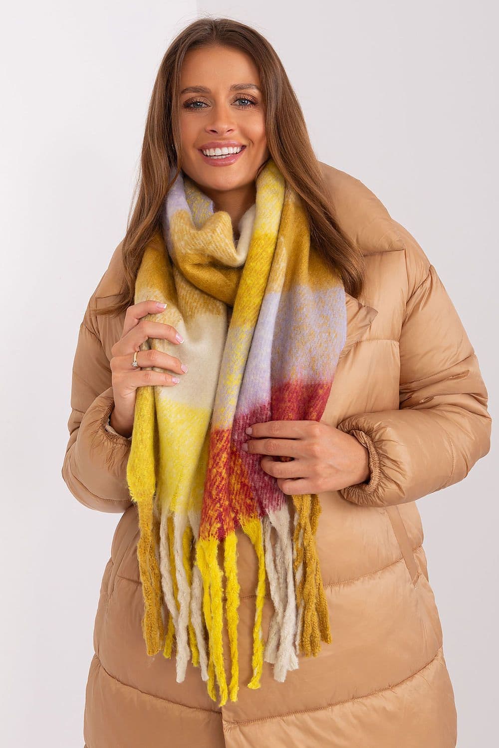 image-Shawl AT