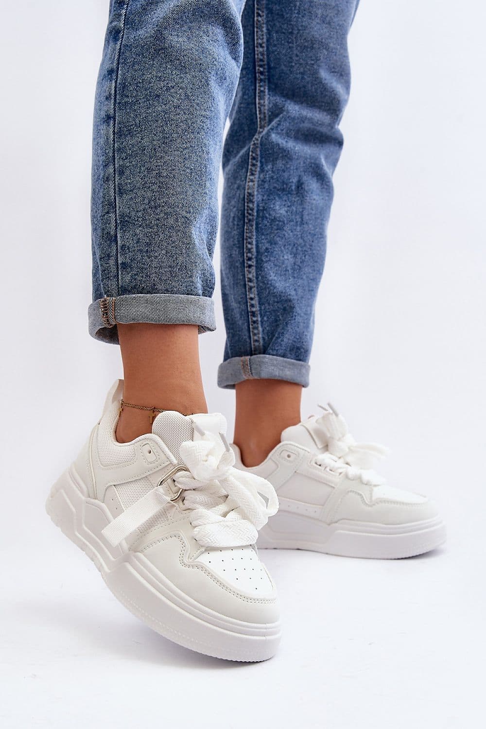 image-Sport Shoes Step in style