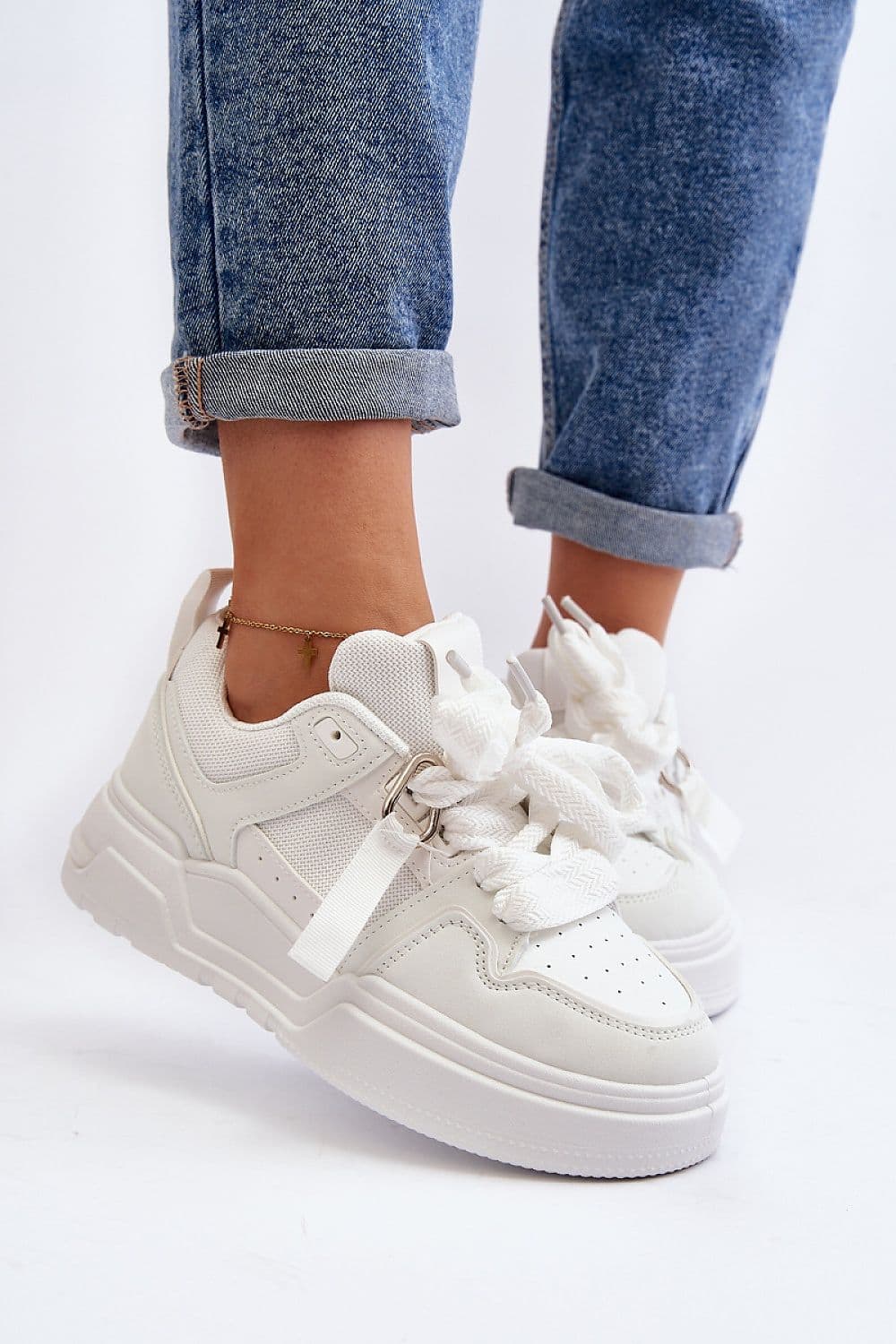 image-Sport Shoes Step in style