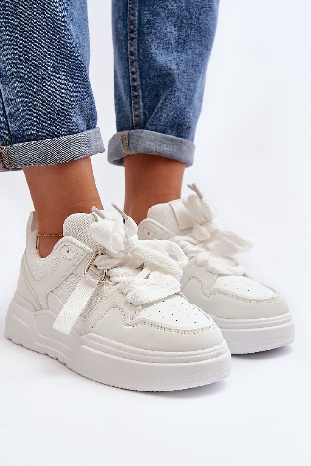 image-Sport Shoes Step in style