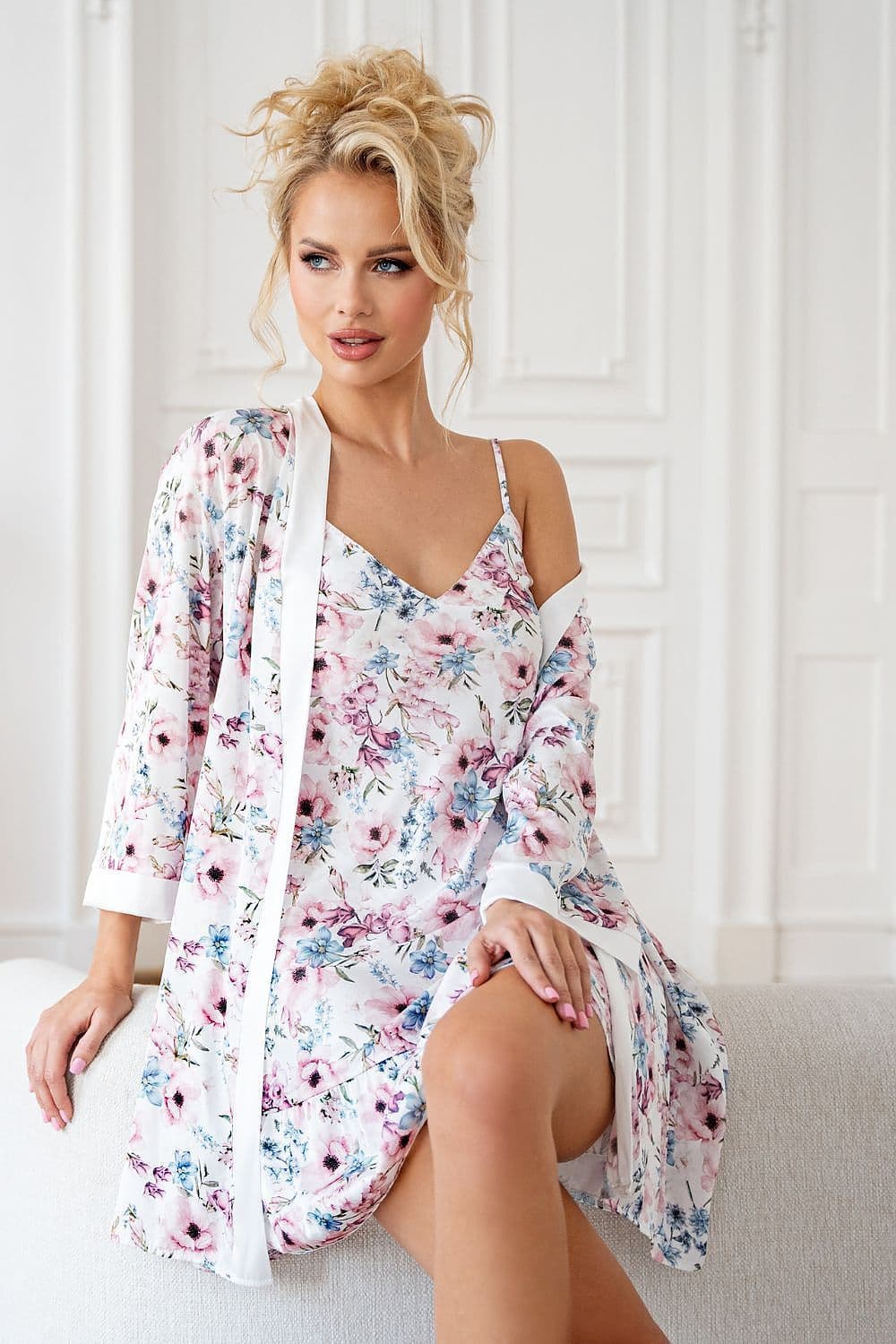 image-Bathrobe Donna
