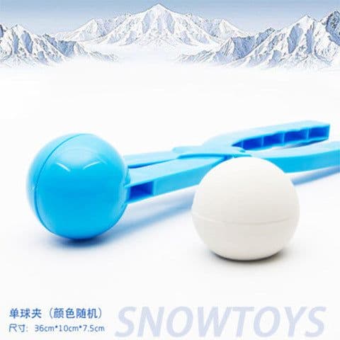 image-Little ducks, snowballs, sleets, sleds, snowballs, snow tools, children's snowball fights, sleets, artifacts, pile of toys