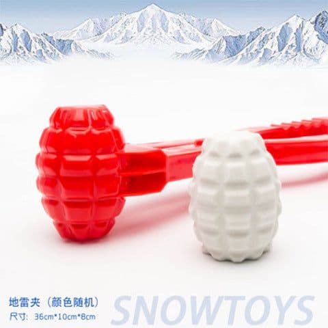 image-Little ducks, snowballs, sleets, sleds, snowballs, snow tools, children's snowball fights, sleets, artifacts, pile of toys