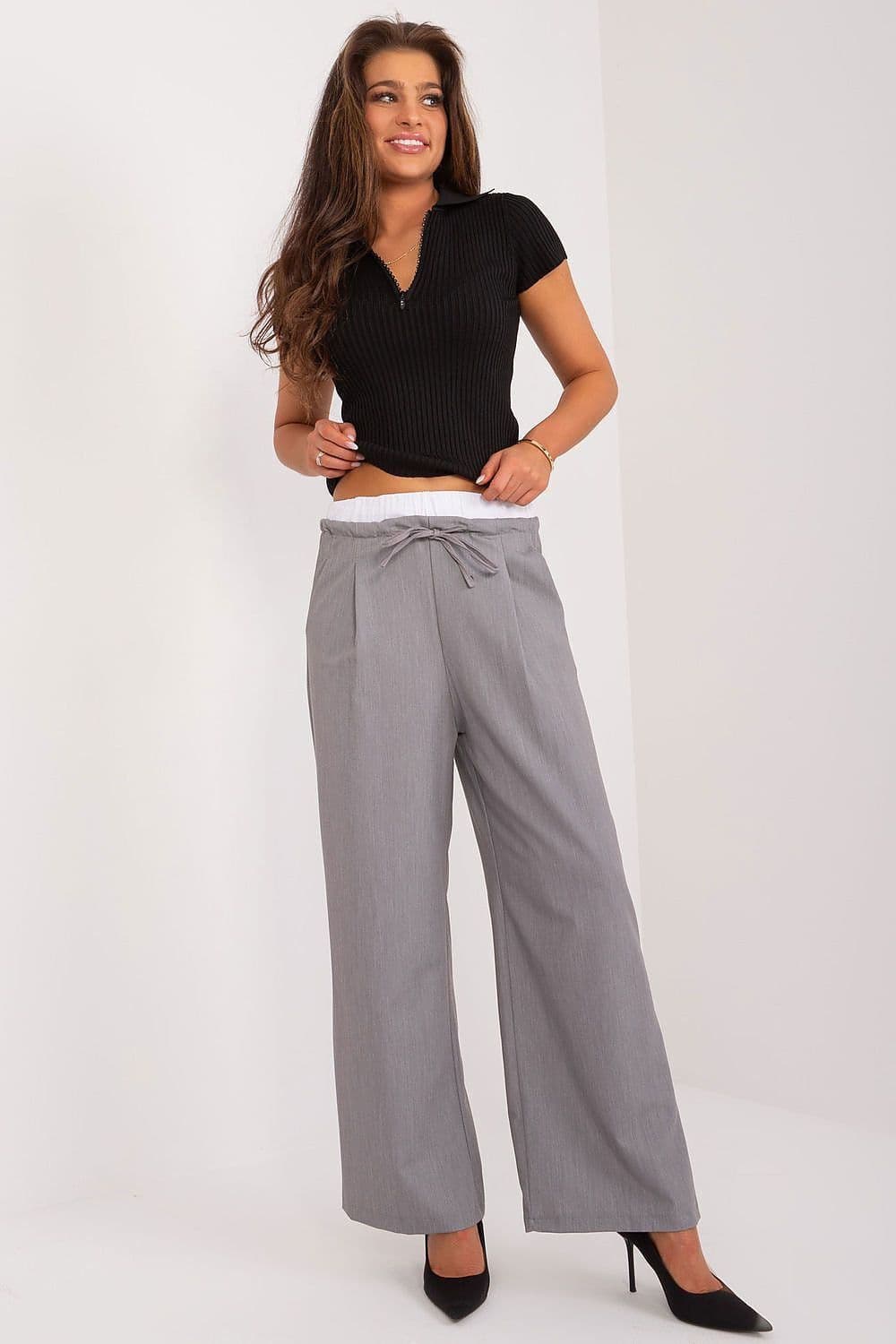 image-Women trousers Italy Moda