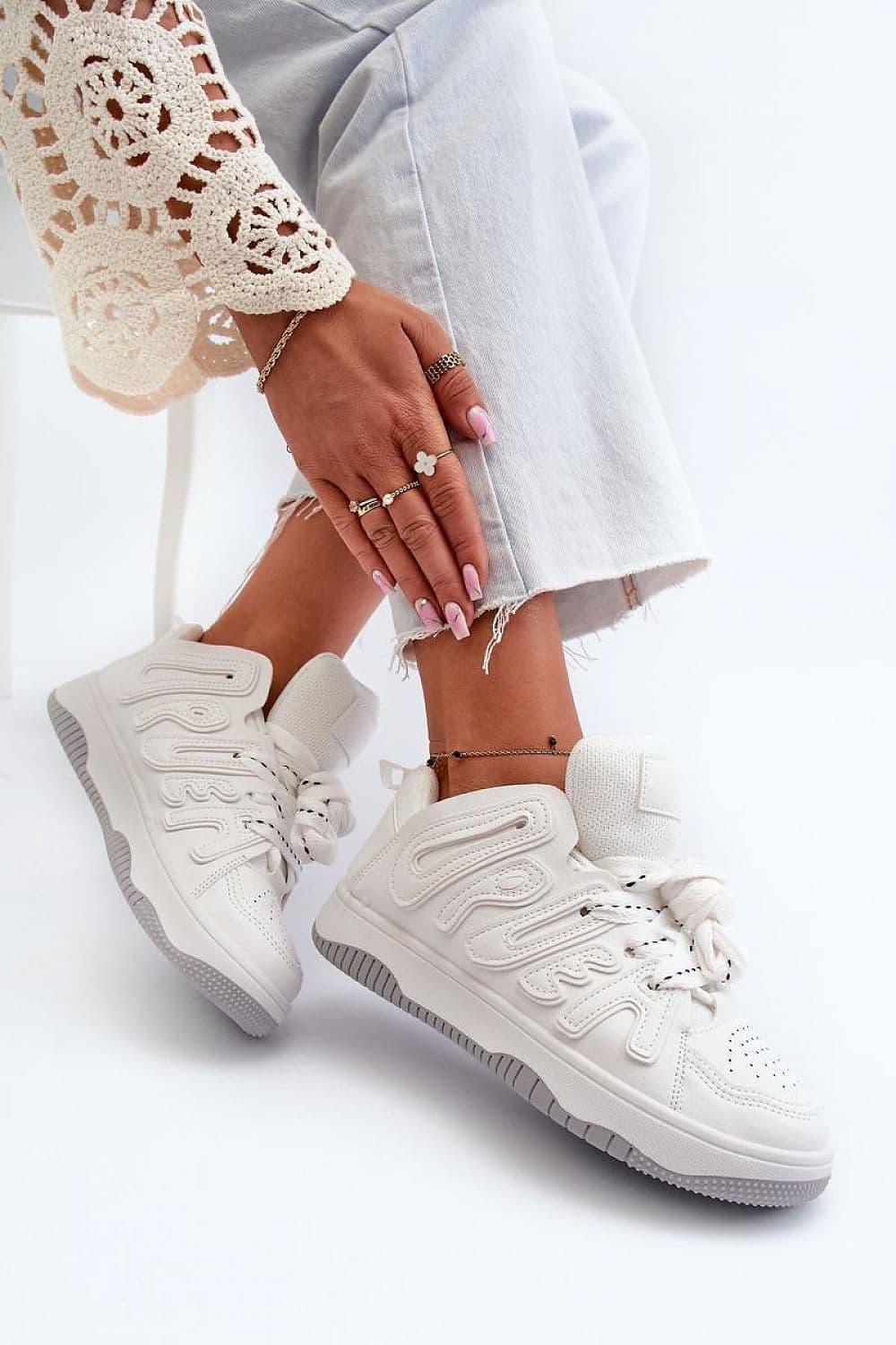 image-Sport Shoes Step in style