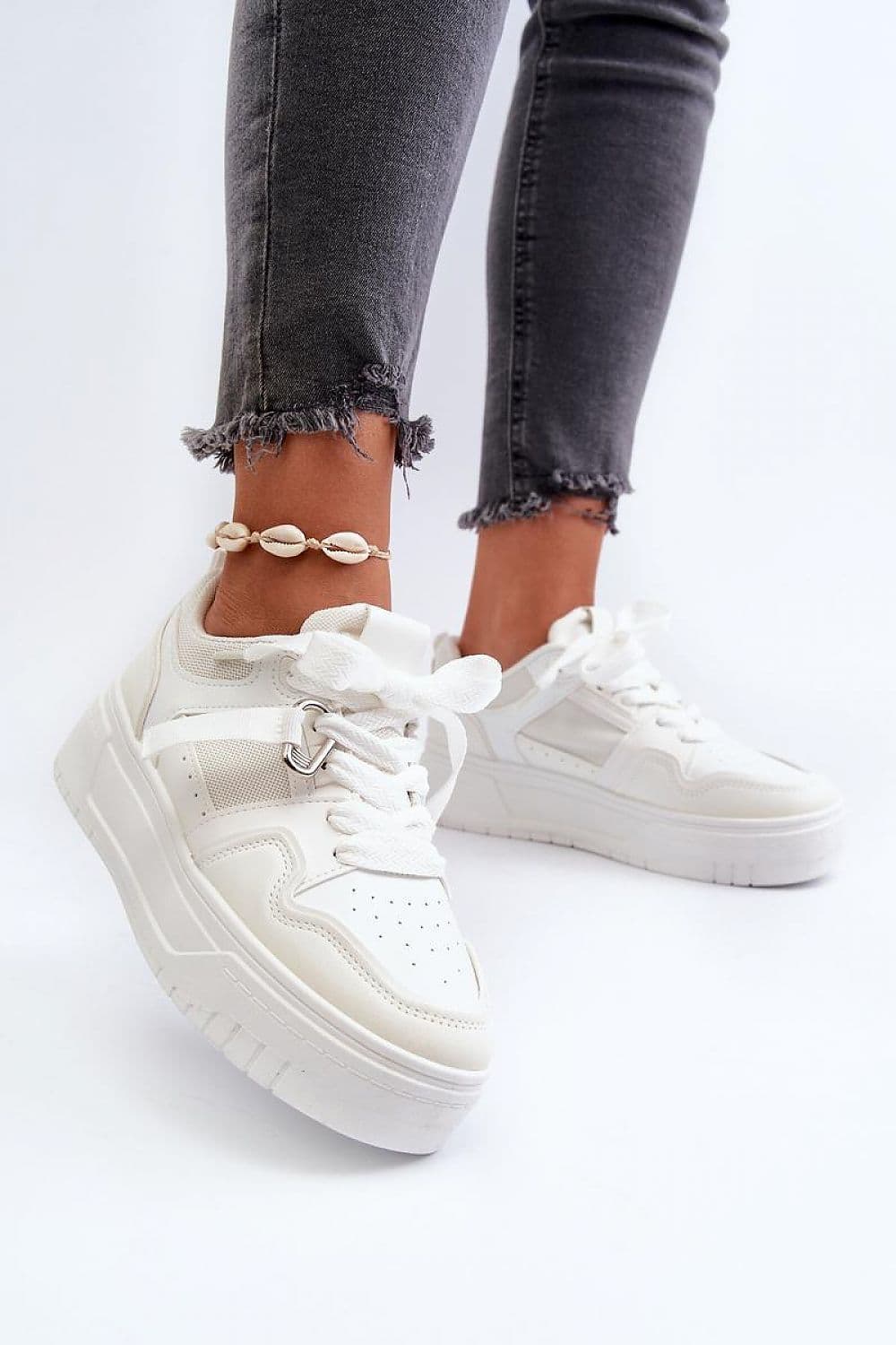 image-Sport Shoes Step in style