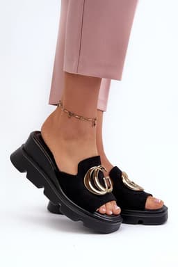 image-Flip-flops Step in style