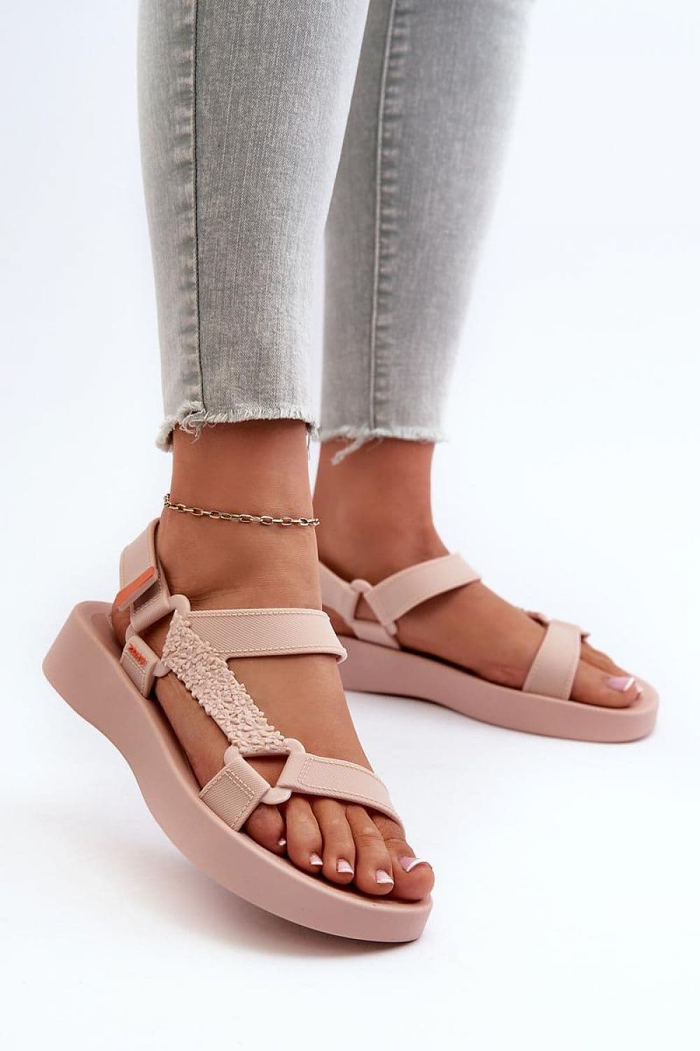 image-Sandals Step in style