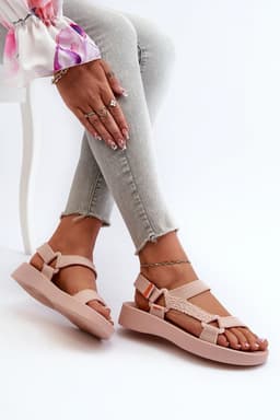 image-Sandals Step in style