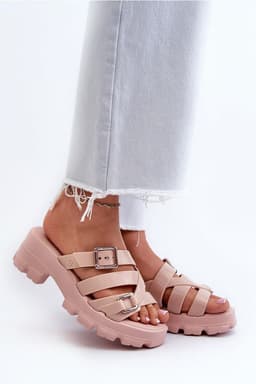 image-Flip-flops Step in style
