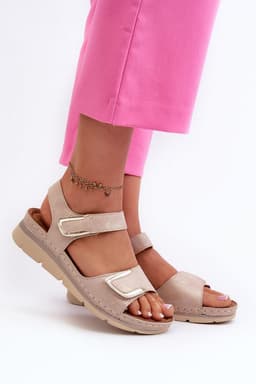 image-Sandals Step in style