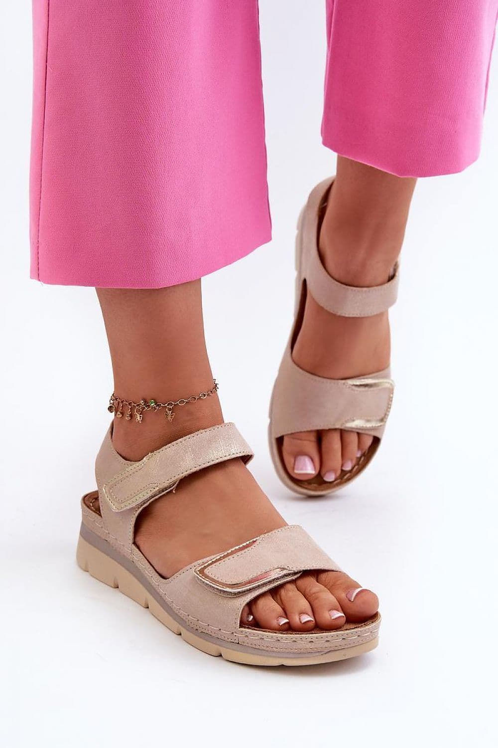 image-Sandals Step in style