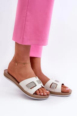 image-Flip-flops Step in style