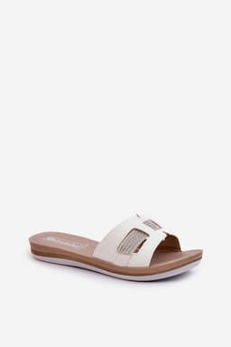 image-Flip-flops Step in style