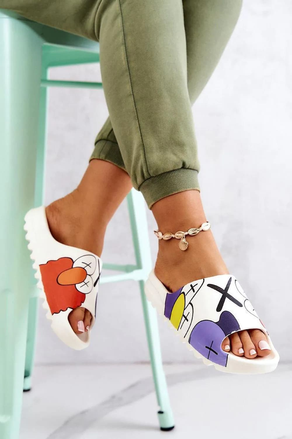 image-Flip-flops Step in style
