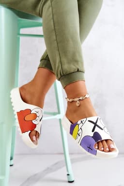 image-Flip-flops Step in style