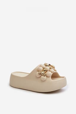 image-Flip-flops Step in style
