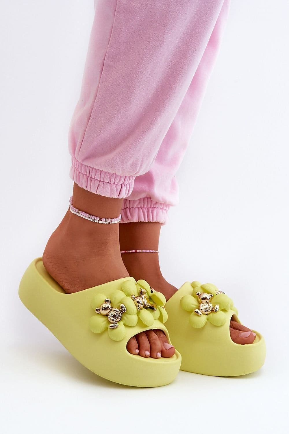 image-Flip-flops Step in style
