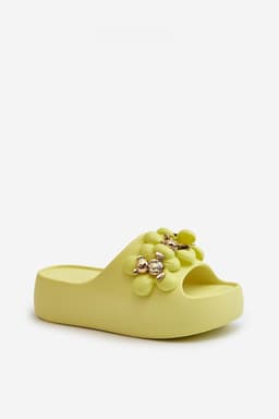 image-Flip-flops Step in style
