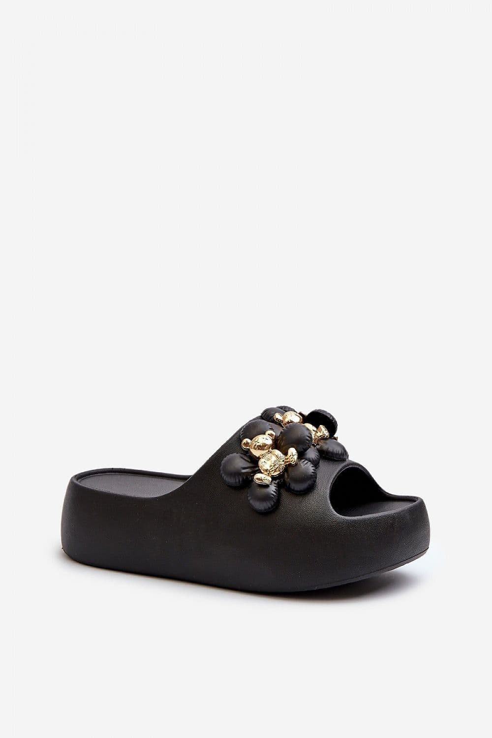 image-Flip-flops Step in style