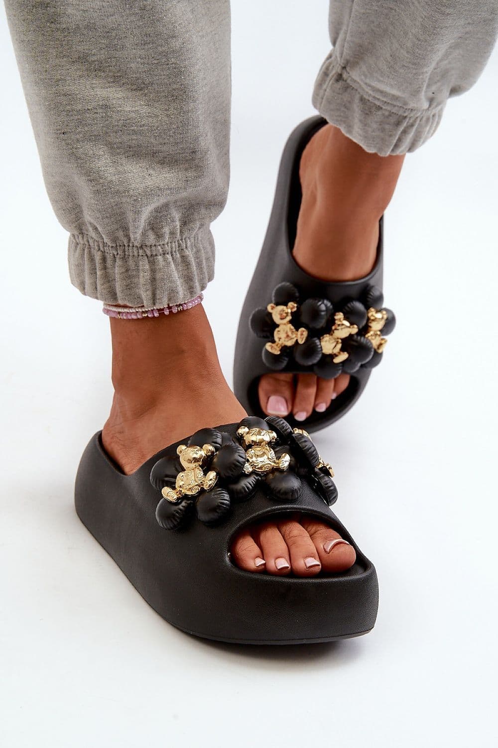 image-Flip-flops Step in style