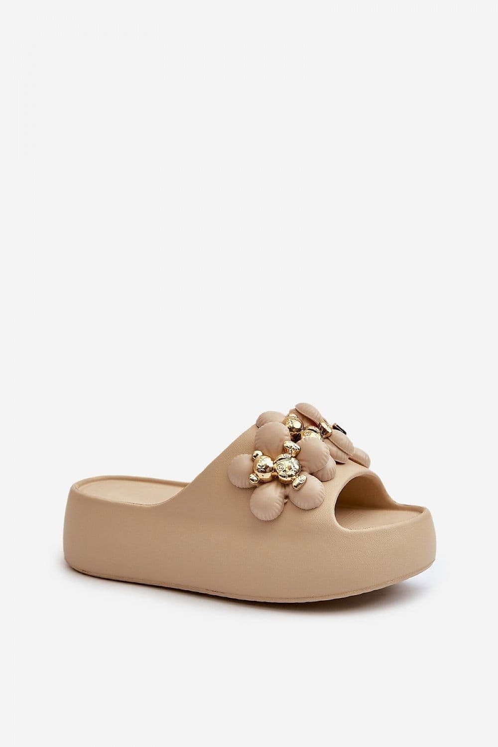 image-Flip-flops Step in style