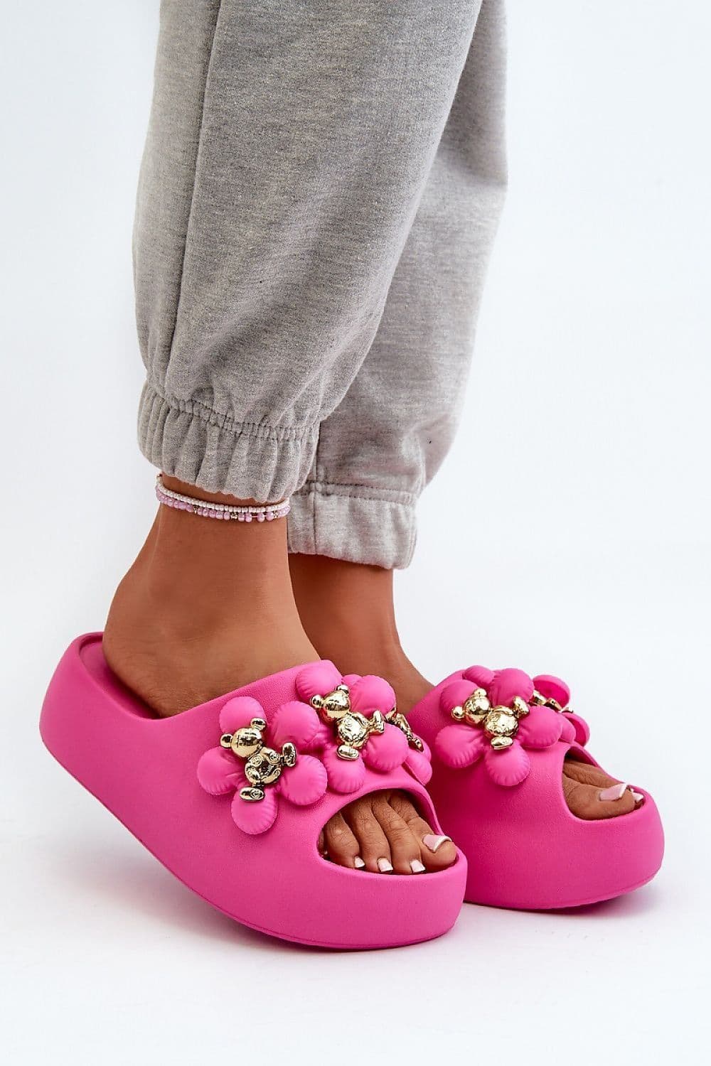 image-Flip-flops Step in style