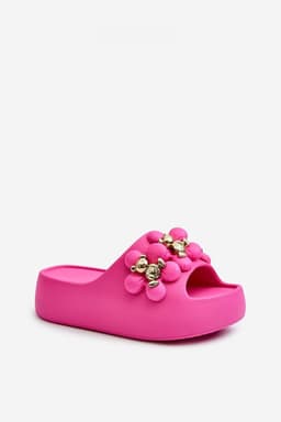 image-Flip-flops Step in style