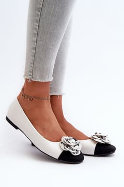 image-Ballet flats Step in style