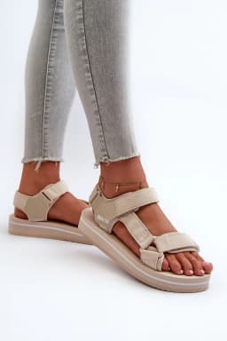 image-Sandals Step in style