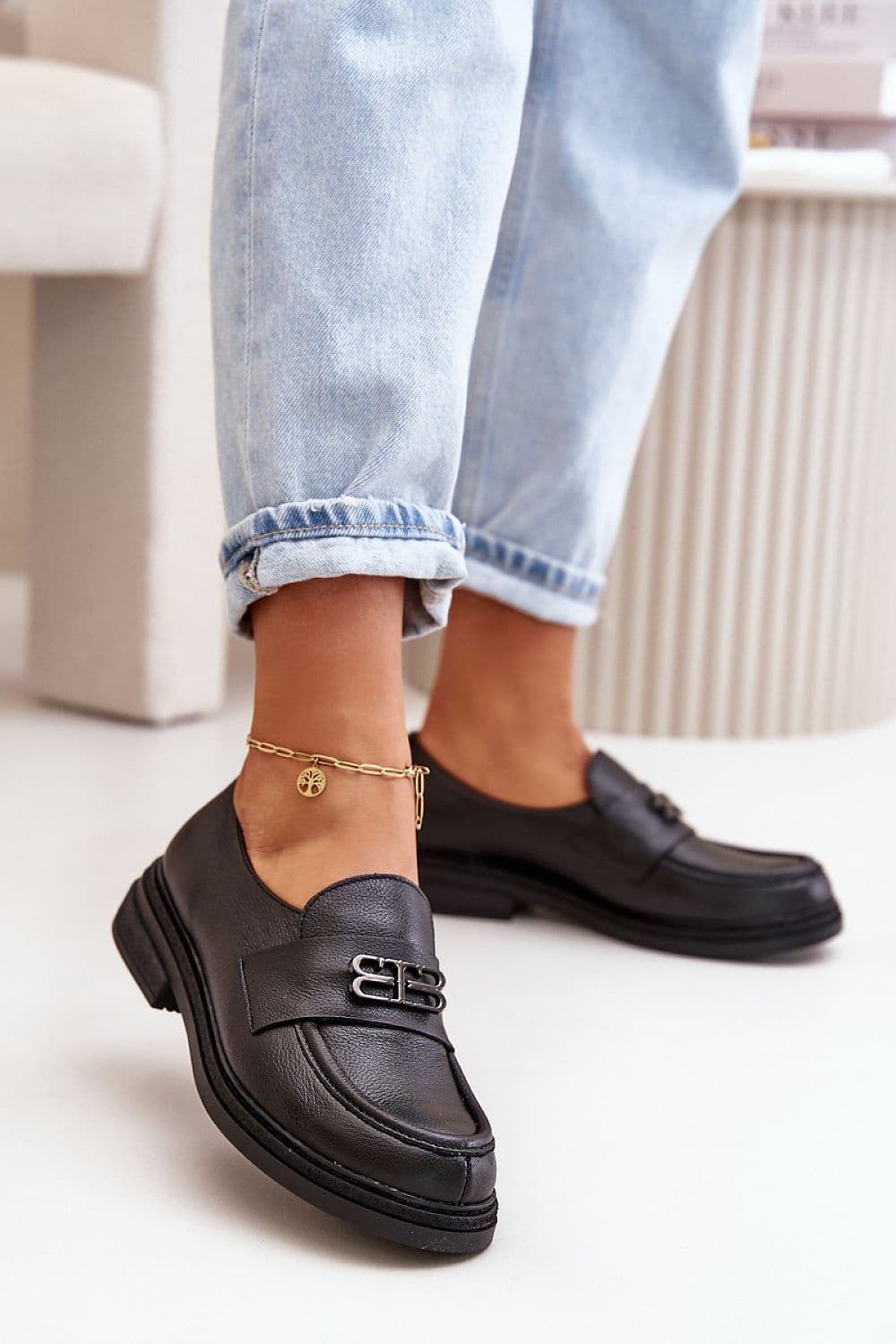 image-Low Shoes Step in style