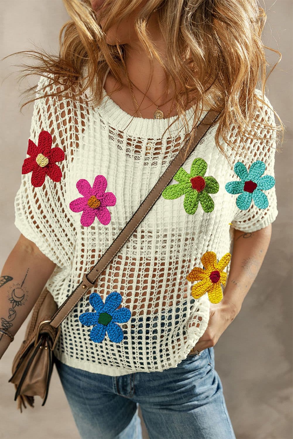 image-White Crochet Flower Hollow-out Sweater T-Shirt