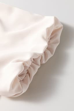 image-White Bow Tie Puff Sleeve Ruffle Hem Blouse