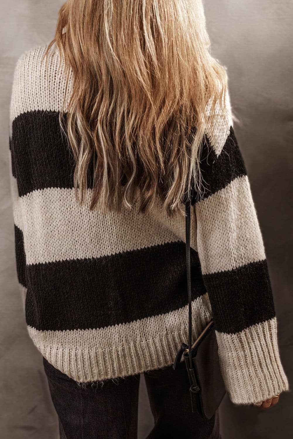 image-Jet Stream Colorblock Loose Pullover Sweater