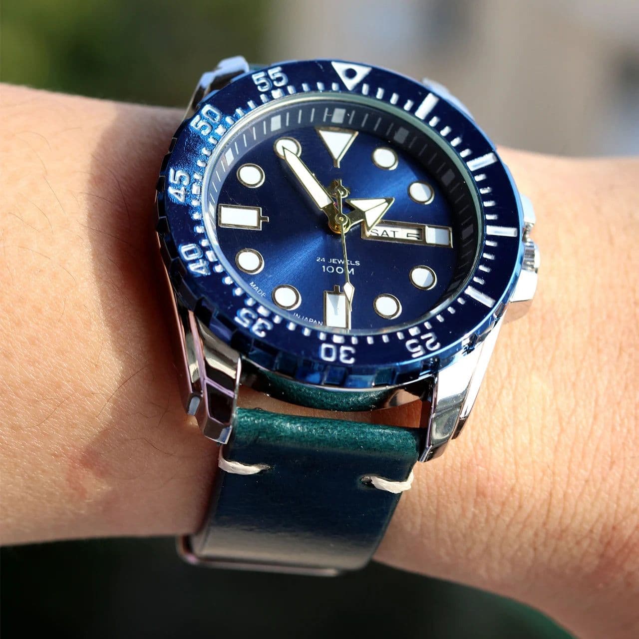 image-New Oil Wax Leather Watch Strap 18mm 19mm 20mm 22mm Vintage Watch Band Black Blue Brown Available Handmade Watchband Accessories