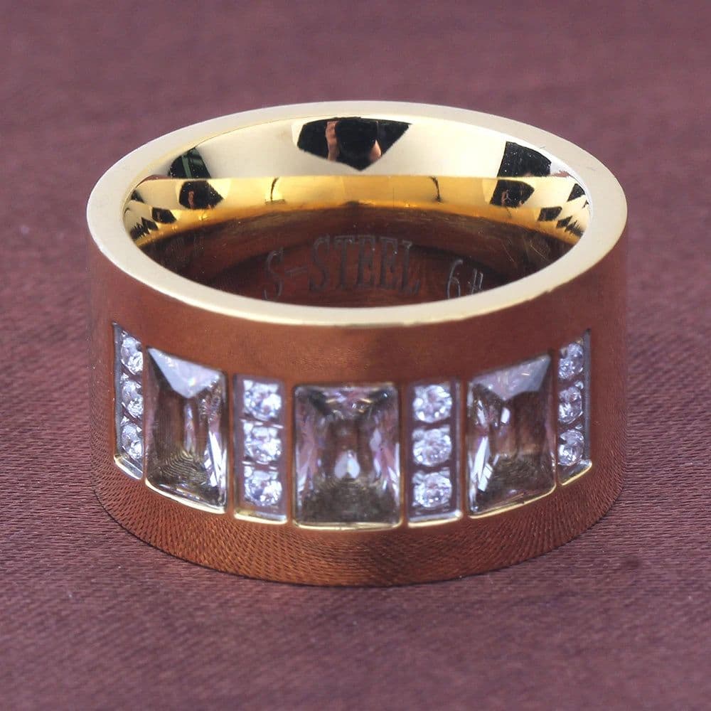 image-Fashion Women Crystal Rings Wholesale Yellow Gold Color Stainless Steel Wedding Rings For Women Party Jewelry NIBA Jewelry
