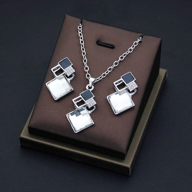 image-Fashion Crystal Pendants Necklace Earrings Sets for Women Jewelry Set Bridal Wedding Choker Necklace Set