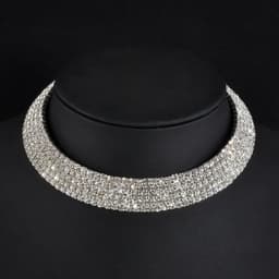 image-Rhinestone Choker Necklaces Torques Collar Women Statement Jewelry Girl Imitation Pearls Necklace 5 Styles