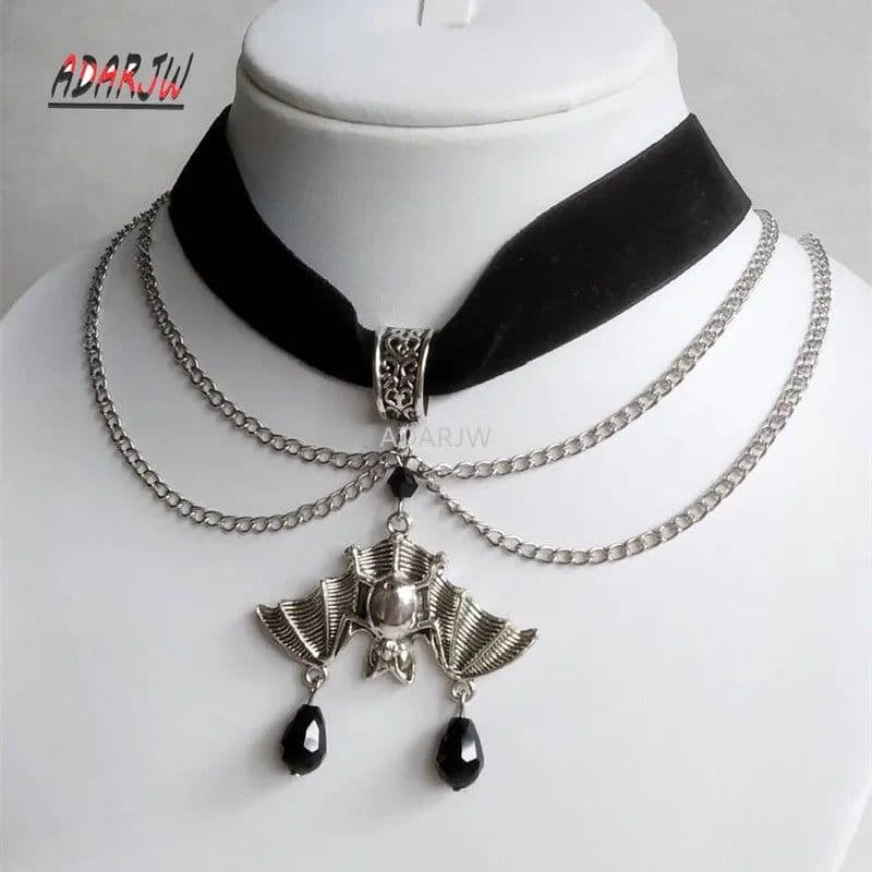 image-Gothic Black Velvet Choker Bat Necklace Victorian Creativity Gorgeous Punk Jewelry Fashion Party Women Halloween Gift