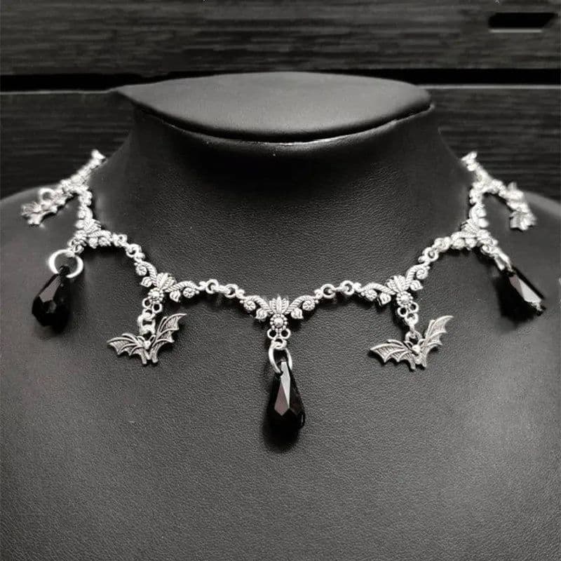 image-Gothic Black Velvet Choker Bat Necklace Victorian Creativity Gorgeous Punk Jewelry Fashion Party Women Halloween Gift
