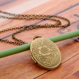 image-Oval Carved Flower Stripe Locket Pendant Necklace Women Vintage Ancient Brass Opening Photo Box Jewelry