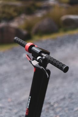 image-The Official Cruzaa Commuta E-Scooter 45km Range - 25kmh Top Speed - ships from Germany