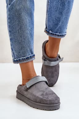 image-Slippers Step in style