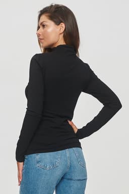 image-Blouse Makadamia