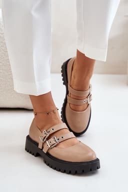 image-Low Shoes Step in style