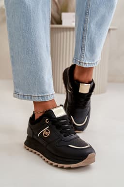 image-Sport Shoes Step in style
