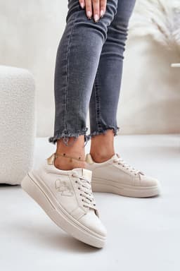 image-Sport Shoes Step in style