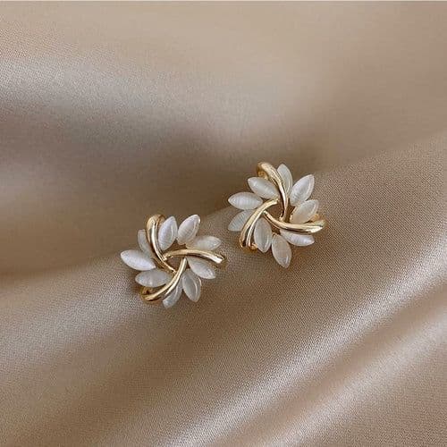 image-Elegant and Exquisite Opal Petal Circle Stud Earrings For Woman 2021