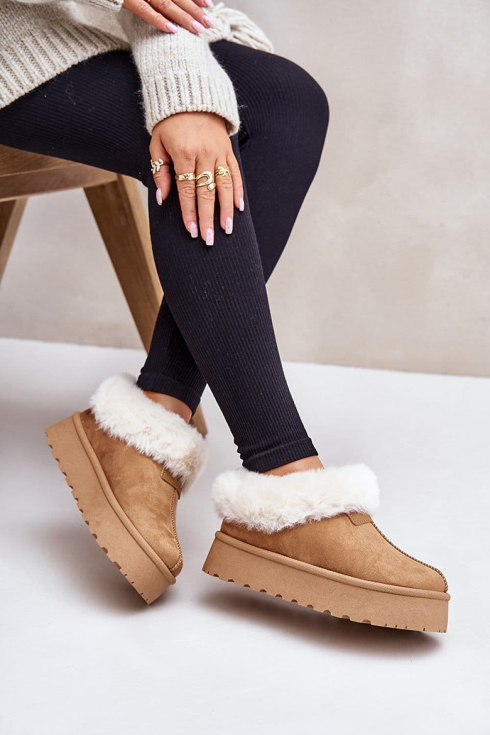 image-Snow boots Step in style
